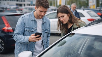 Digitaler, direkter, entschlossener: Gen Z kauft Auto anders