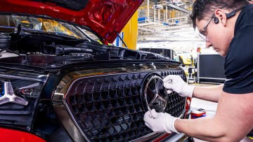 Gesch&auml;ft in China mau: Deutsche Autobauer starten mit Verkaufsminus