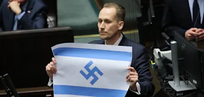 &bdquo;Israel ist das neue Dritte Reich&ldquo; &ndash; Polnischer Abgeordneter zeigt Israel-Flagge mit Hakenkreuz