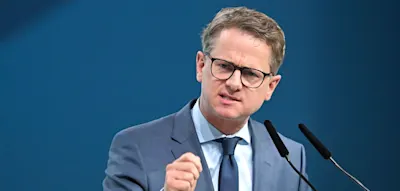 &bdquo;Riesen Verwaltungsvolumen&ldquo; &ndash; Linnemann will Zahl der Krankenkassen drastisch reduzieren