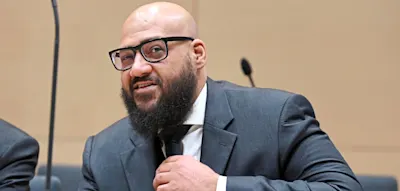 &bdquo;Ich hab&lsquo; Rechtsstreitigkeiten, die sind &auml;lter als du&ldquo;