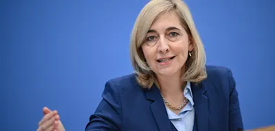 Warken will Beitragsbemessungsgrenze anheben