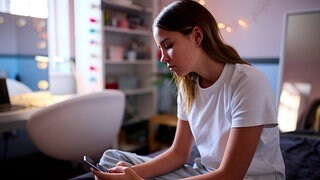 Psychologe: Chatten mit einer KI kann Suizidgedanken verst&auml;rken