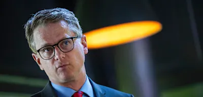 &bdquo;So etwas macht man nicht&ldquo; &ndash; Linnemann kritisiert Buhrufe gegen Merz