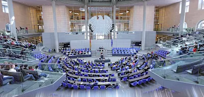 AfD fordert Nord‑Stream‑Untersuchungsausschuss &ndash; Gr&uuml;ne sprechen von &bdquo;Kniefall vor Putin&ldquo;