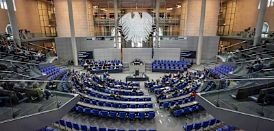 Mit Stimmen von Union, SPD und AfD &ndash; Bundestag beschlie&szlig;t Senkung der Luftverkehrssteuer