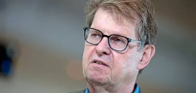 &bdquo;Weidel kann auf jeder Geisterbahn arbeiten&ldquo; &ndash; Stegner teilt gegen AfD aus