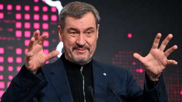 Gebrauchte E-Autos: S&ouml;der fordert Kaufpr&auml;mie
