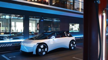 Peugeot Polygon Concept: Das Runde wird zum Eckigen