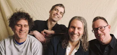 Die Band, die verschwinden musste, um zu &uuml;berdauern
