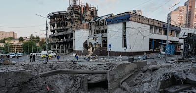 Ein Toter bei massiven Angriffen auf Kiew &ndash; Einkaufszentrum getroffen