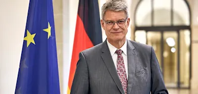 &bdquo;Unw&uuml;rdiger Zustand&ldquo; &ndash; Verkehrsminister Schnieder will um seine Entlassung bitten