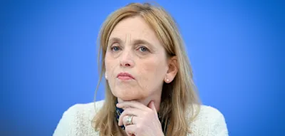 &bdquo;Demokratie leben&ldquo;-Millionen sollen nun in Deradikalisierungsprogramme flie&szlig;en