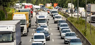 Erste Bundesl&auml;nder setzen Sonntagsfahrverbot f&uuml;r Lkw au&szlig;er Kraft