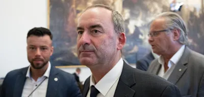 Fragen zum Abitreffen 2023&nbsp;&ndash; neue Ermittlungen gegen Aiwangers Ex-Lehrer