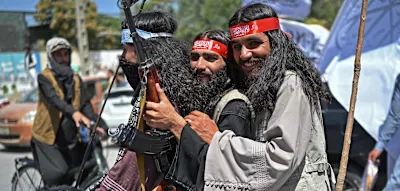 Taliban feiern f&uuml;nf Jahre an der Macht &ndash; Blumenregen &uuml;ber Kabul, Kritik aus dem Westen