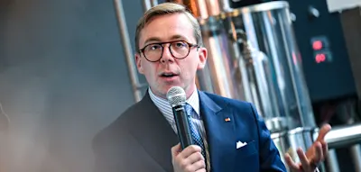 Amthor bezeichnet AfD-Spitzenkandidat Siegmund als &bdquo;Duftkerzenverk&auml;ufer&ldquo;