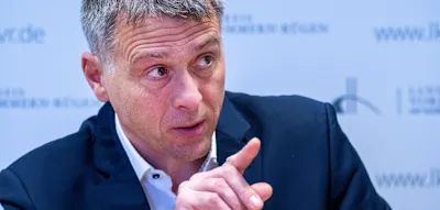 &bdquo;Migrationspolitik ist Indikator f&uuml;r den Grad des Wahnsinns&ldquo; &ndash; Landrat rechnet mit Regierung ab