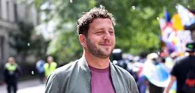 &bdquo;Der Mann hat auch einmal ausgeholt&ldquo;, sagt Banaszak &uuml;ber Verbalangriff bei Wahlkampf-Auftritt