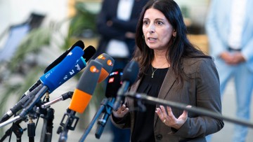 Krise bei VW: "Wir schlie&szlig;en betriebsbedingte K&uuml;ndigungen definitiv aus"