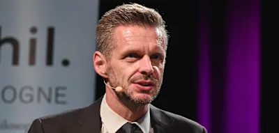 &bdquo;Der Witz ist, ihr wollt genau diese Bevormundung&ldquo; &ndash; Kabarettist kritisiert &bdquo;Jammer-Ossis&ldquo;