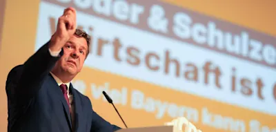 Sven Schulze nennt &bdquo;Spiegel&ldquo;-Cover &uuml;ber AfD-Kandidat Siegmund &bdquo;irre&ldquo; &ndash; und erkl&auml;rt Podcast-Absage