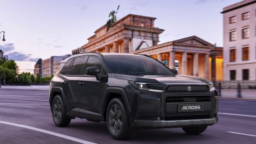 Neuer Suzuki Across: Bestellstart mit einer Version