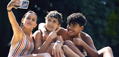 Die beste Serie &uuml;ber jugendliche Abgr&uuml;nde seit &bdquo;Adolescence&ldquo;