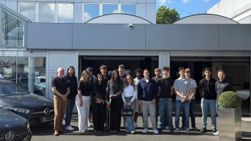Ausbildungsstart: Autohaus G&ouml;bel begr&uuml;&szlig;t 16 junge Talente
