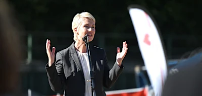 AfD nur noch drei Punkte vor SPD &ndash; Schwesig holt in Umfrage auf