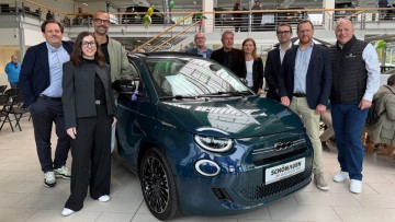 Neues Autohaus in Remscheid er&ouml;ffnet: Sch&ouml;nauen st&auml;rkt Stellantis-Gesch&auml;ft