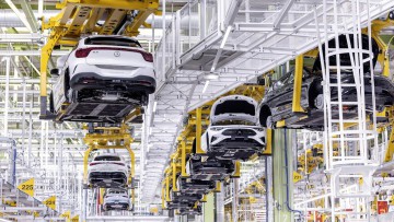 Produktionsstart f&uuml;r neuen Mercedes GLA: Ein SUV garantiert dem Werk Rastatt die Zukunft