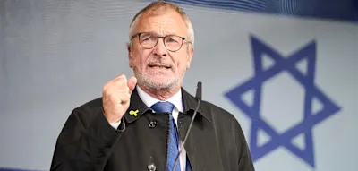 Volker Beck von Teilnehmern einer Pro-Pal&auml;stina-Demo bedr&auml;ngt &ndash; Video zeigt Vorfall