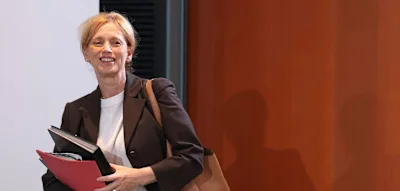 Prien droht AfD mit Klagen und R&uuml;ckforderung von Bundesgeldern