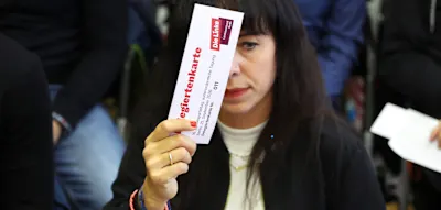Elif Eralp traf Vertreter einer PKK-Tarnorganisation