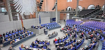 Bundestag fordert mehr Kontrolle bei Bluttests auf Down-Syndrom