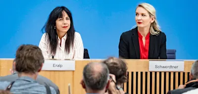 &bdquo;K&ouml;nnten jetzt auch sagen: Bis das nicht gekl&auml;rt ist, darf Krach nicht mehr mitverhandeln&ldquo;