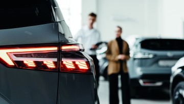 Gro&szlig;e Autoh&auml;ndler: Mehr Verk&auml;ufe, mehr Umsatz, weniger Ertrag