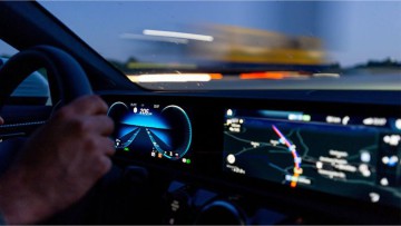 Touchscreen, Sprachsteuerung oder Knopf: Wenn zu viele "Helfer" zum Unfallrisiko werden