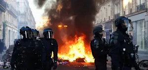 &bdquo;Linksradikale Gruppen versuchen, genau das nach Deutschland zu bringen&ldquo;, sagt Mansour