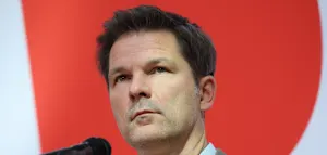 Berliner SPD stimmt f&uuml;r Koalitionsgespr&auml;che mit Linken und Gr&uuml;nen