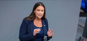&bdquo;Schie&szlig;t dem Fass den Boden aus&ldquo;&nbsp;&ndash; Caroline Bosbach reicht Beschwerde gegen B&ouml;hmermann ein