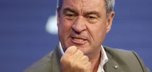 S&ouml;der will mit Extremismusklausel einigen Bundesl&auml;ndern den Geldhahn abdrehen