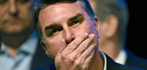 Fl&aacute;vio Bolsonaro setzt sich nach Wahlniederlage aus Brasilien ab &ndash; Aufenthaltsort unklar