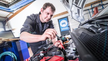 DAT-Barometer Oktober 2026: Werkst&auml;tten zwischen Kostendruck und Transformation